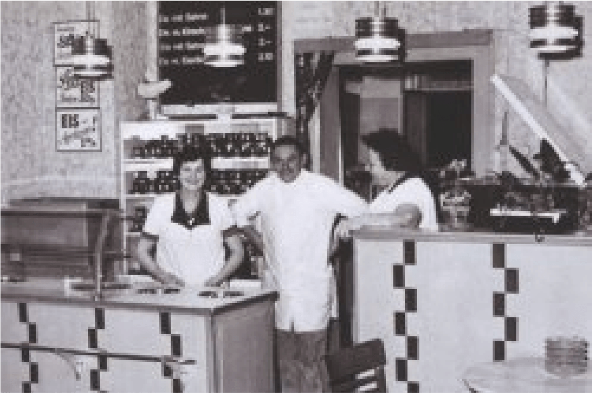 ... BIS ZU UNSEREM EIS-HAUS...